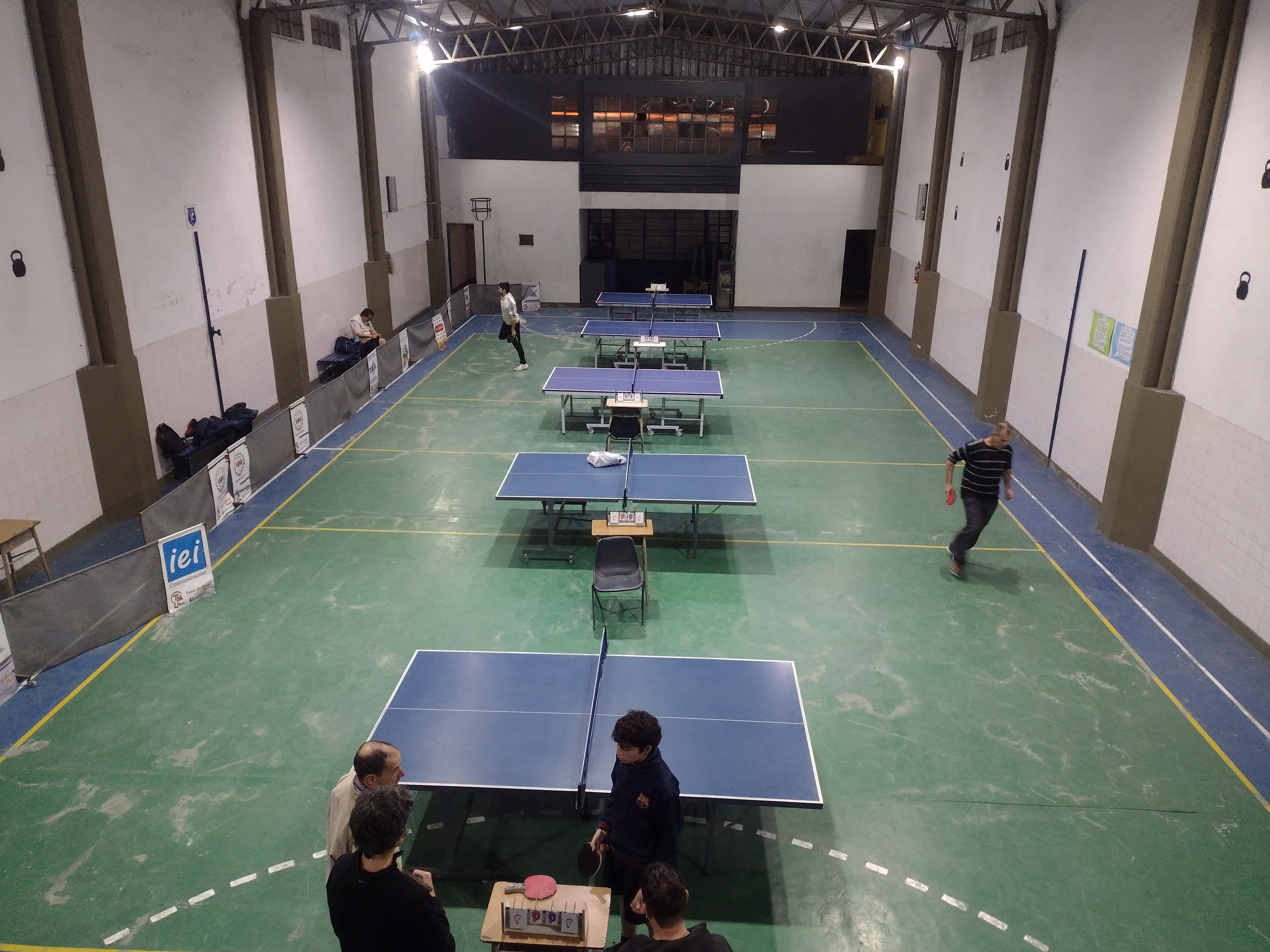 Tenis de Mesa Azul